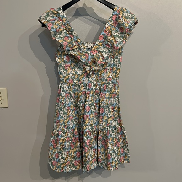Entro Floral Ruffle Sleeve Dress - Picture 2 of 4